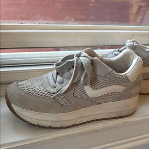 Steve Madden Cream and Tan Sneakers